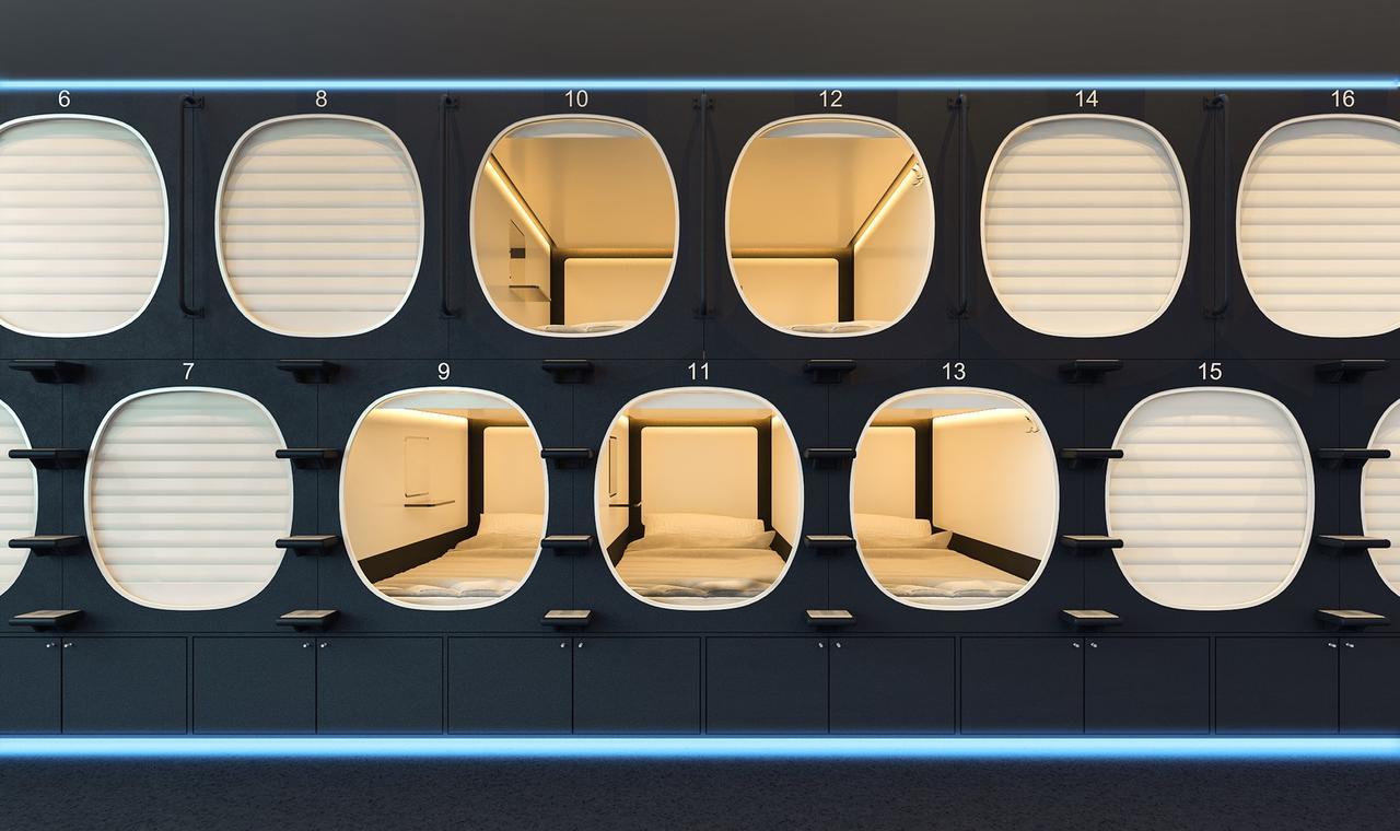 Qube Capsule Hotels Moskva Exteriör bild